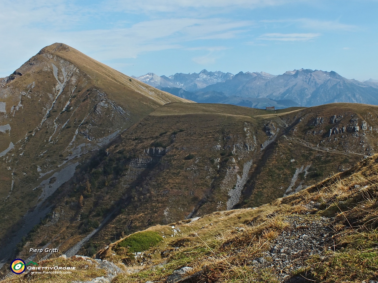 59 Vista sull'Aralalta da poco discesa....JPG